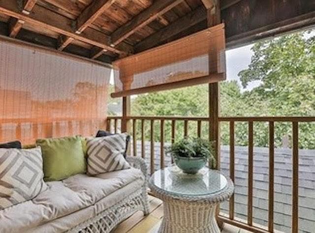 Building Photo - 20 Horton St