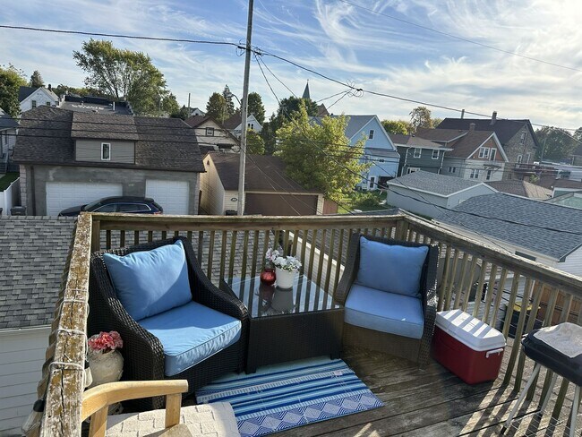 Building Photo - 3827 E Edgerton Ave