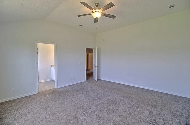 Building Photo - 29 Quarter Horse Run NE