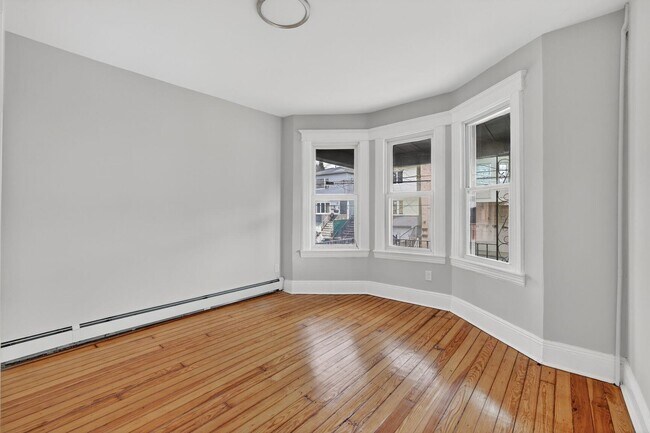 Building Photo - 107 Brown Pl