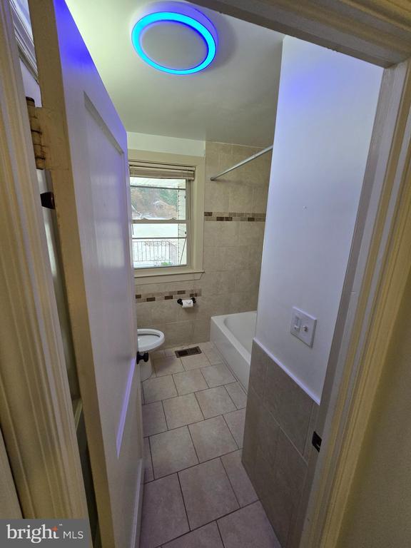 Building Photo - 13 Dublin Dr