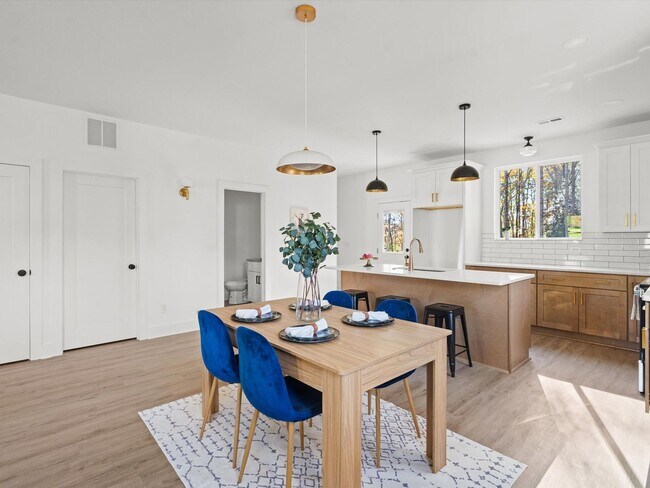 Building Photo - New Construction 3 Bed 2.5 Bath House in H...