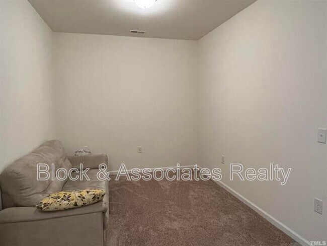 Building Photo - 1156 Lookout Rdg