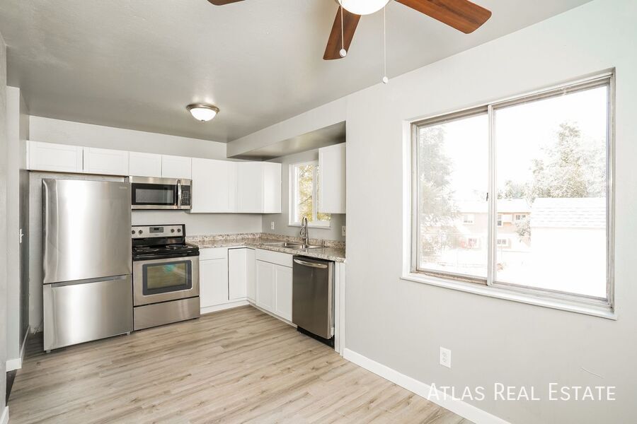 Building Photo - 4028 Colony Hills Cir