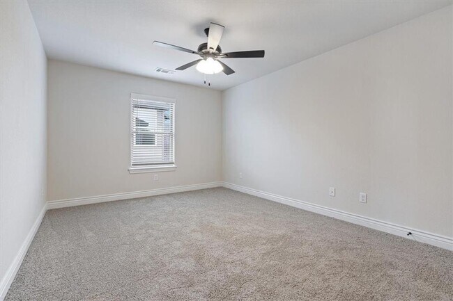 Building Photo - 6602 SW Spindle St