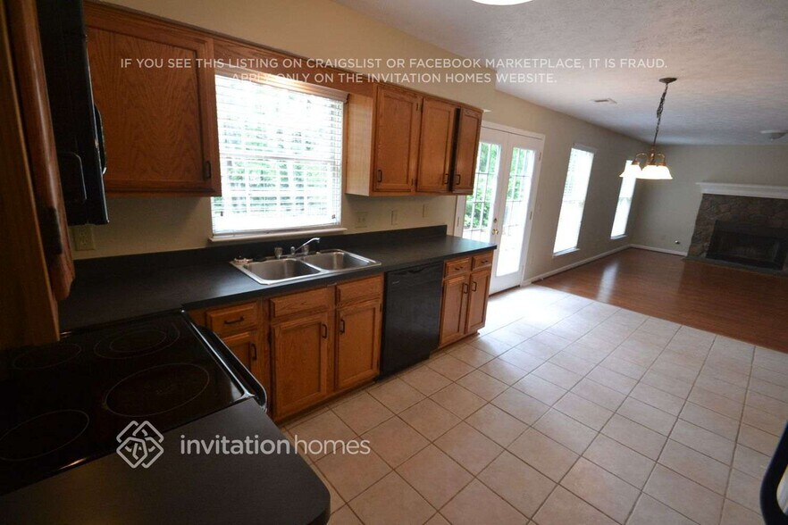 Building Photo - 495 Meadowfield Ct