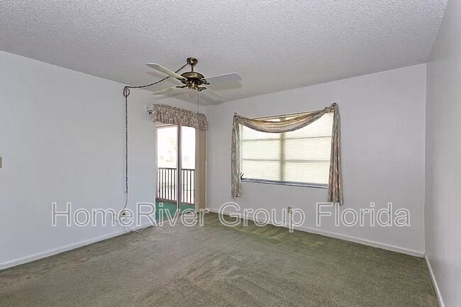 Building Photo - 17 High Point Cir N