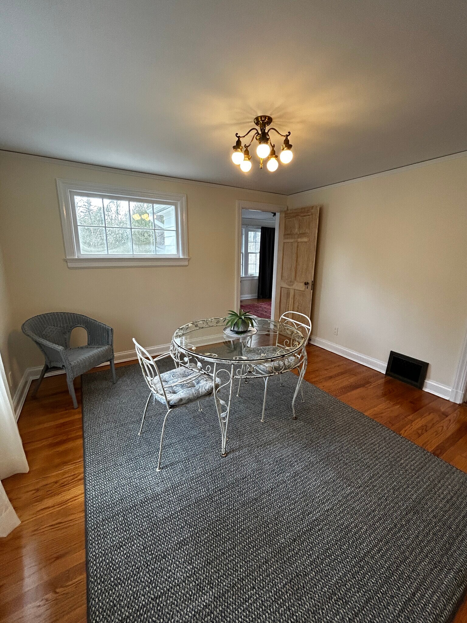 dining room - 6 Albany St