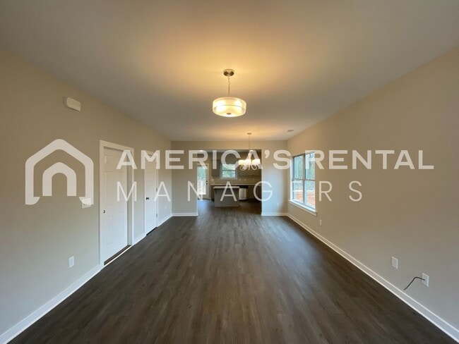 Building Photo - 7952 St.James Dr