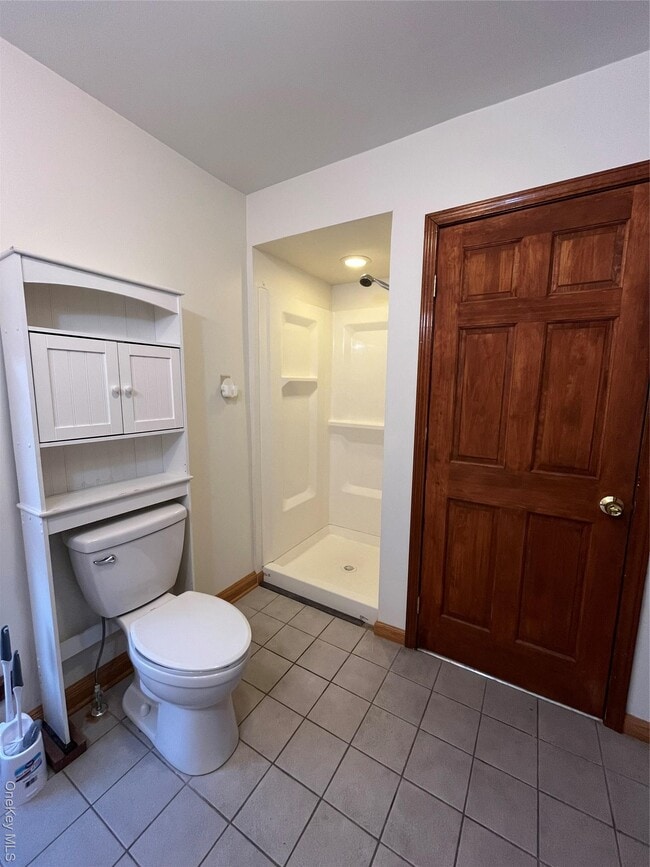 Building Photo - 40 Katrina Falls Rd