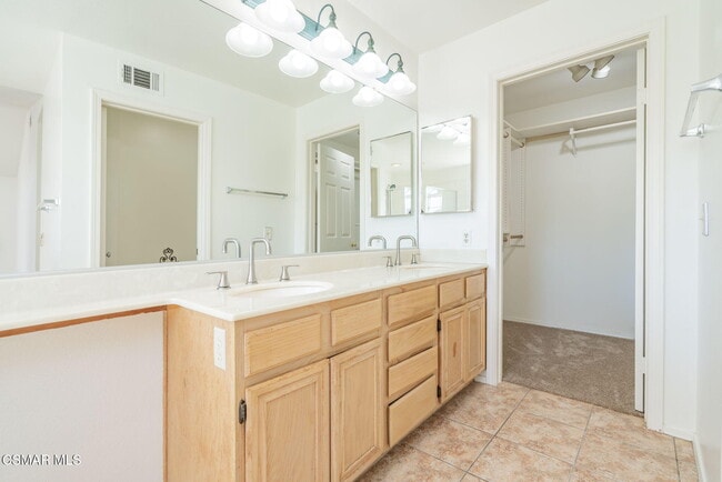 Building Photo - 637 Brademas Ct