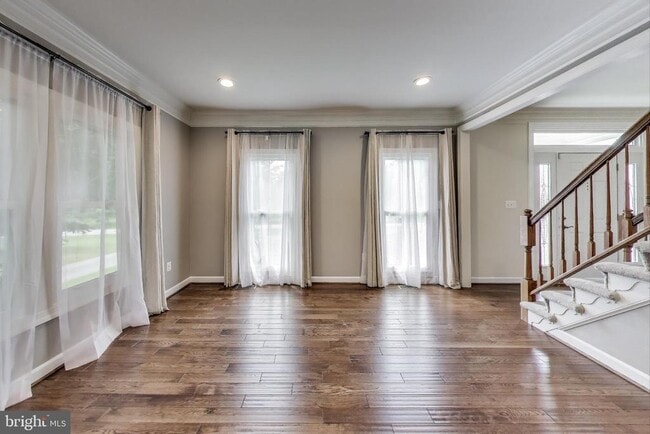 Building Photo - 114 Fordham Dr