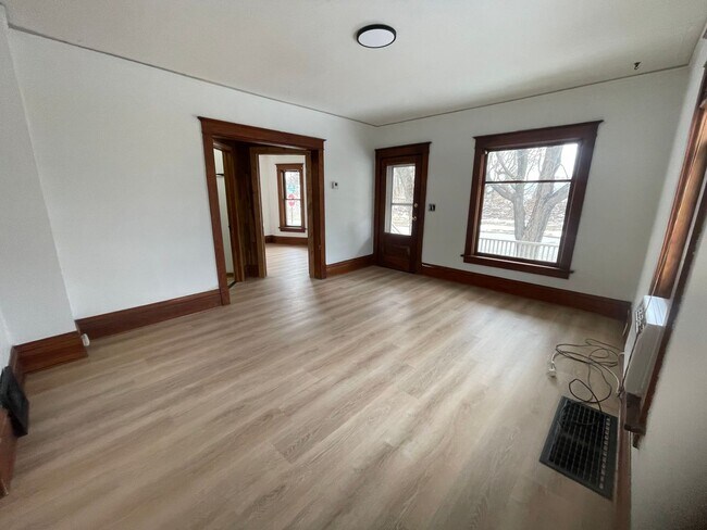 Building Photo - 1315/1317 Cleveland Avenue