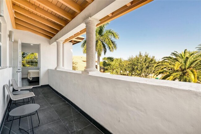 Building Photo - 12008 NW 69th Ct