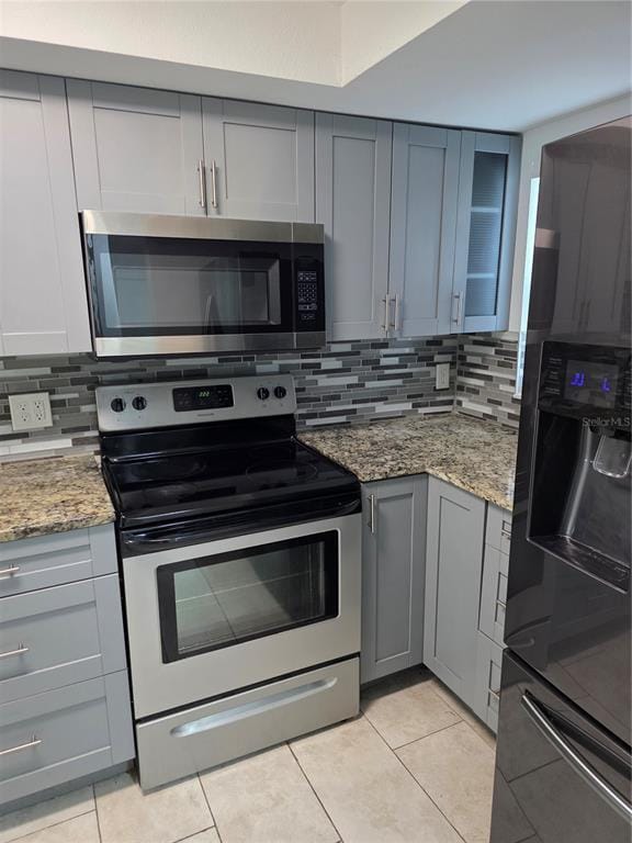 Building Photo - 3821 N Oak Dr