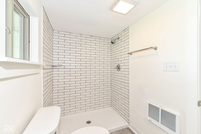 Building Photo - 6348 W 750 N