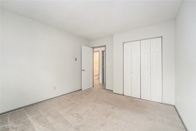 Building Photo - 1492 Ansonia Ave