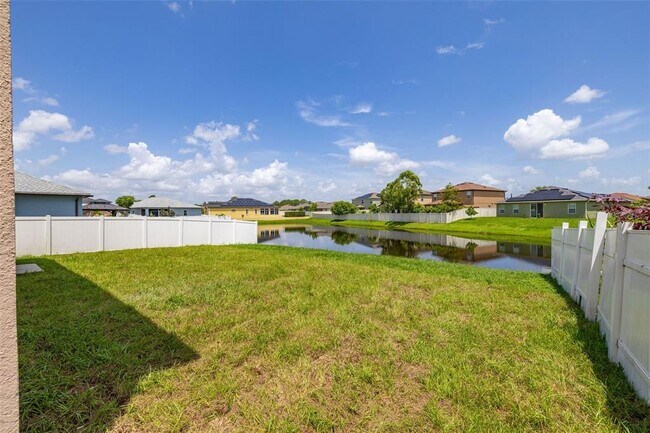 Building Photo - 1037 Brenton Manor Dr