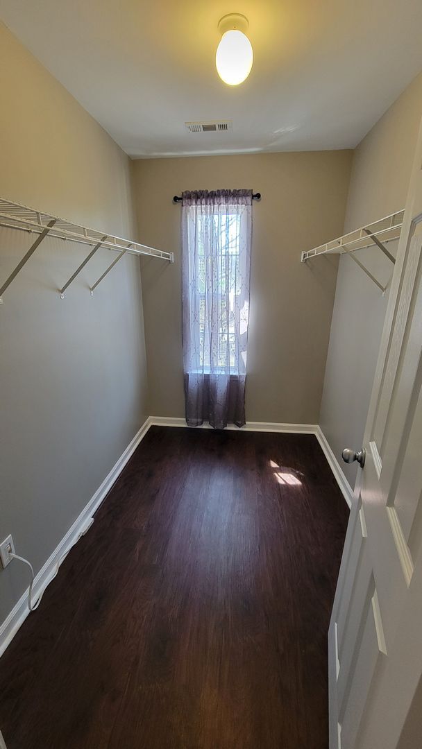 Building Photo - 2 Bed, 2 Bath Townhome in Mauldin is Available