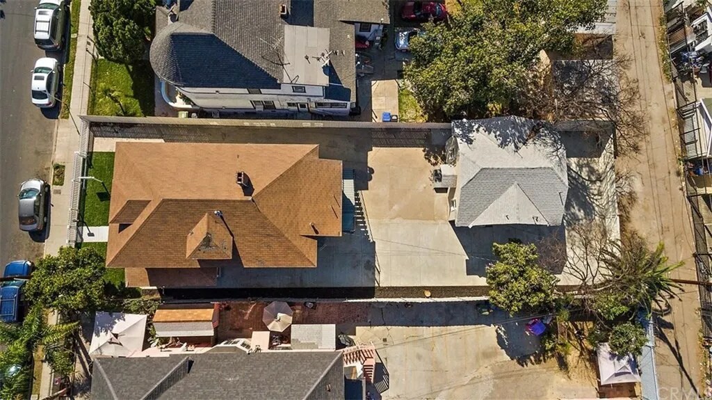 Building Photo - 1705 S Burlington Ave
