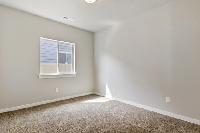 Building Photo - 8480 E Drover Loop