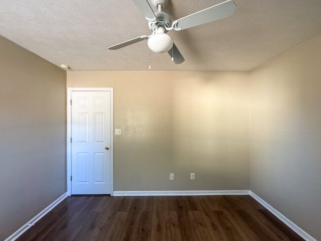 Building Photo - Lovely 3 Bed 2 Bath Home with Bonus Room