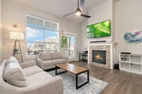 Building Photo - 1875 Fall River Dr