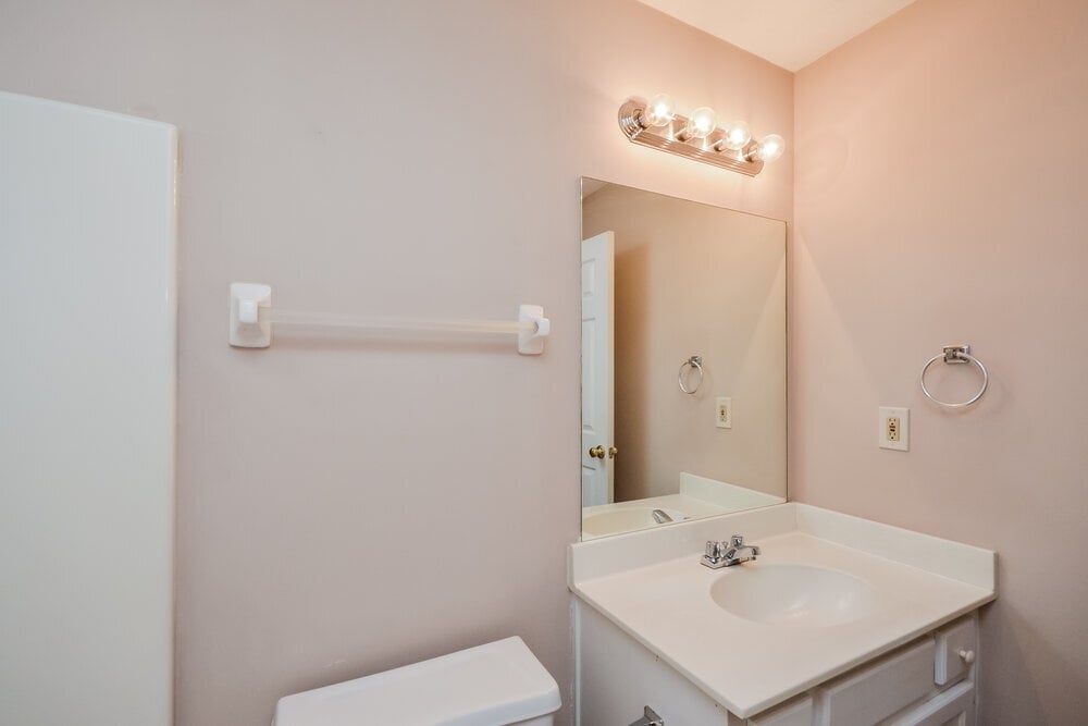 Building Photo - 2975 Camary Pl Dr SE