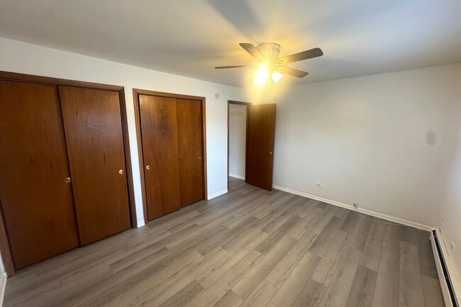 Building Photo - 4512 Grove Ave