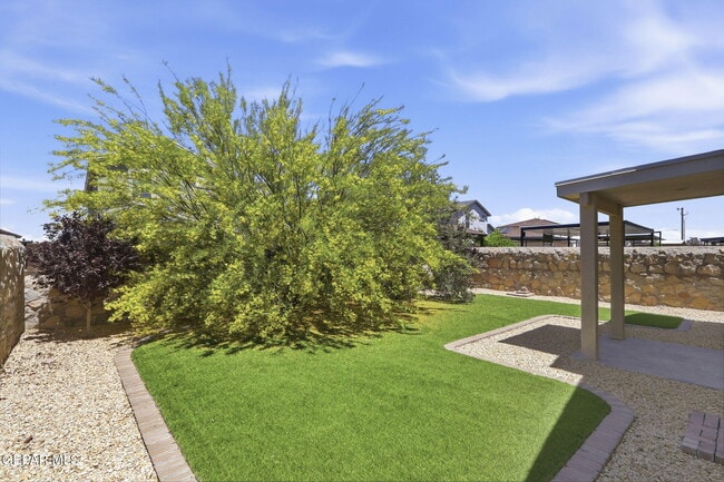 Building Photo - 12253 Desert Dove Ave