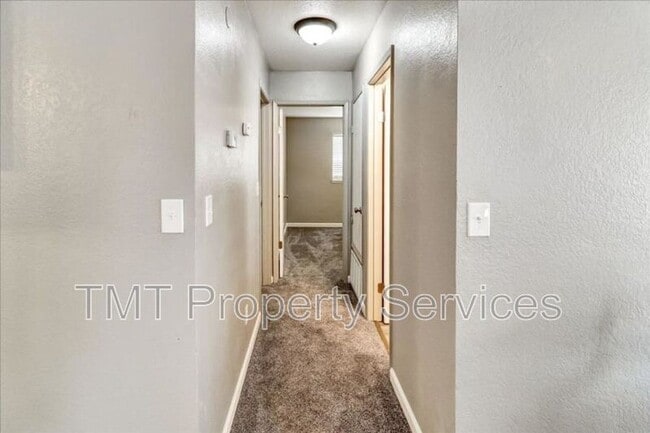Building Photo - 2836 Fox Creek Ct