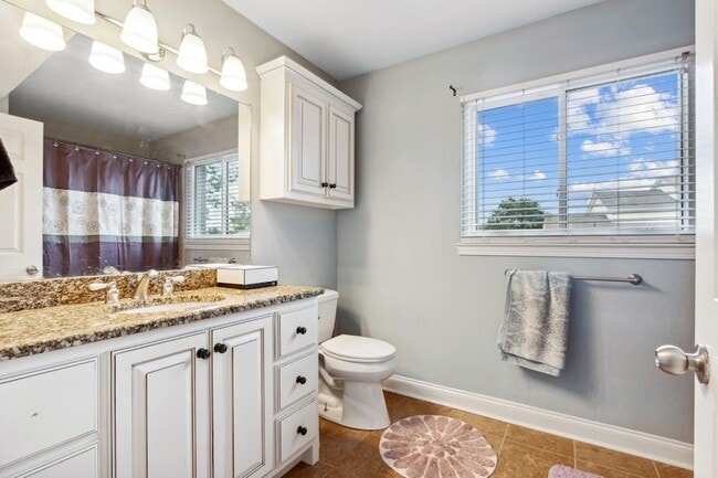 Building Photo - 57 Rolling Meadows Dr