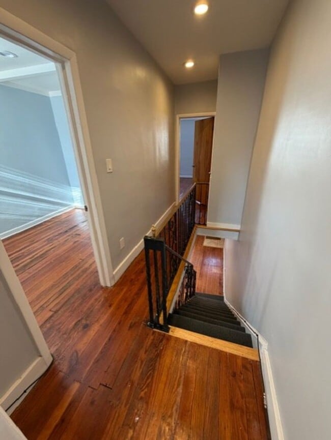 Building Photo - Beauty in LOMO