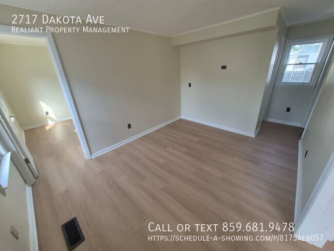 Building Photo - 2717 Dakota Ave