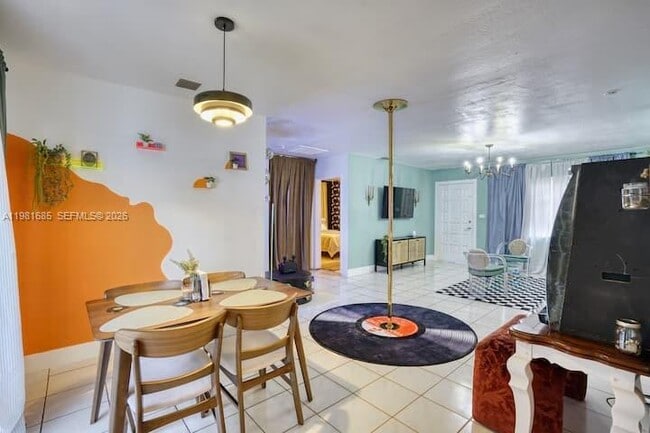 Building Photo - 6443 Perry St