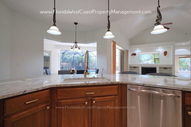 Building Photo - 12810 Daisy Pl