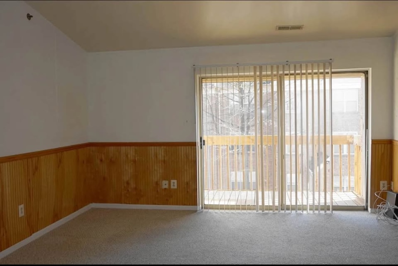 Building Photo - 6 Banyan Wood Ct