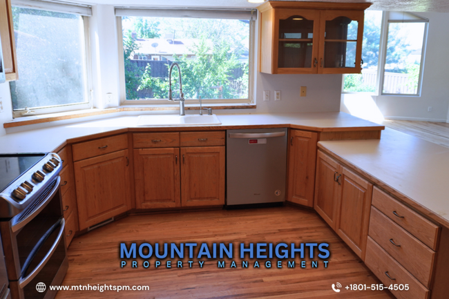 Building Photo - 2784 E Delsa Dr