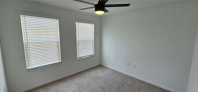 Building Photo - 4012 Via Sienna Cir
