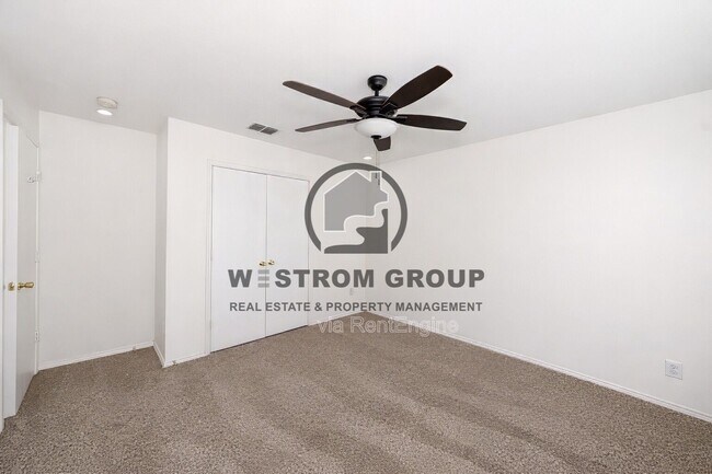 Building Photo - 8732 Polo Dr