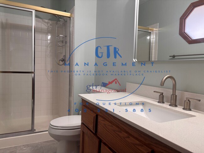 Building Photo - 8054 Redick Ave