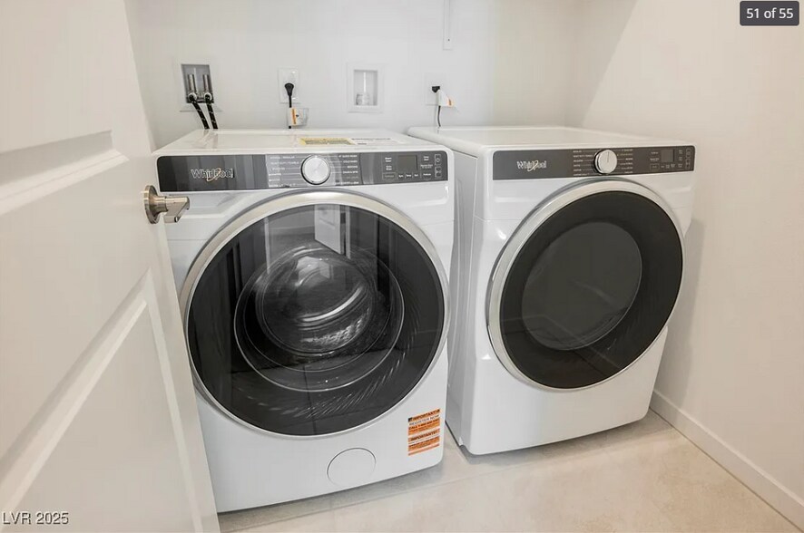 Building Photo - 2487 Altitude St