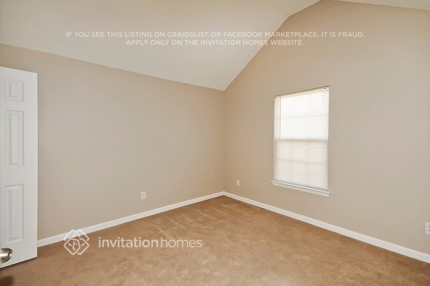 Building Photo - 4937 Bryant Dr