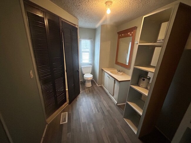 Building Photo - 201 Williams Cir