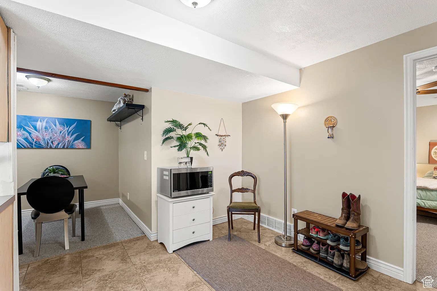 Building Photo - 11770 S Dry Creek Rd