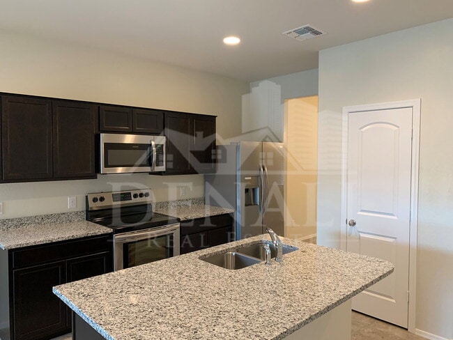 Building Photo - 36837 W Mediterranean Way