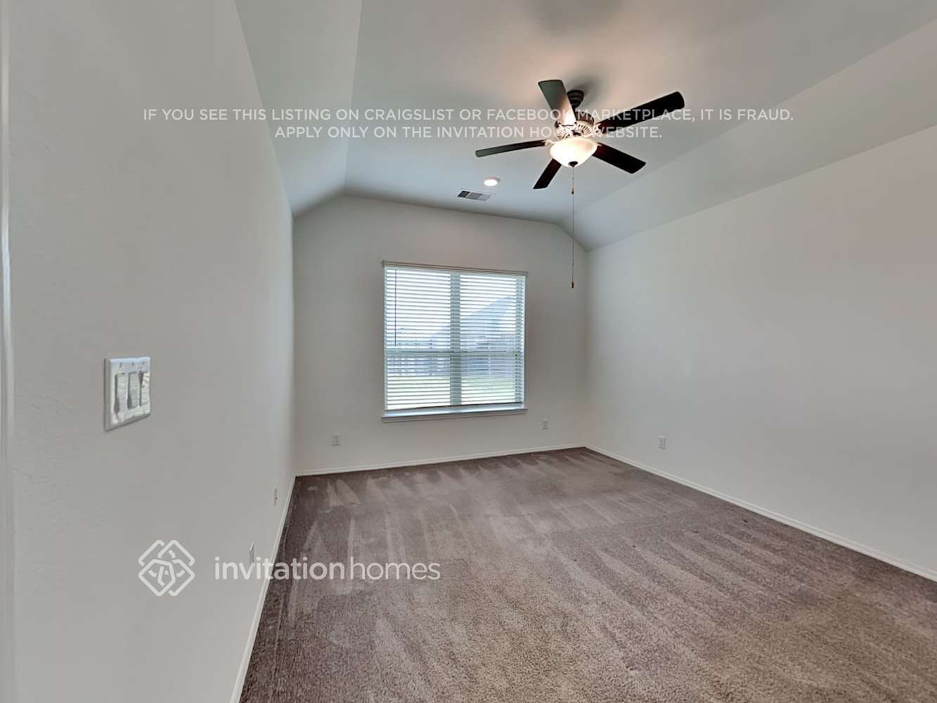 Building Photo - 752 Scenic Lake Dr