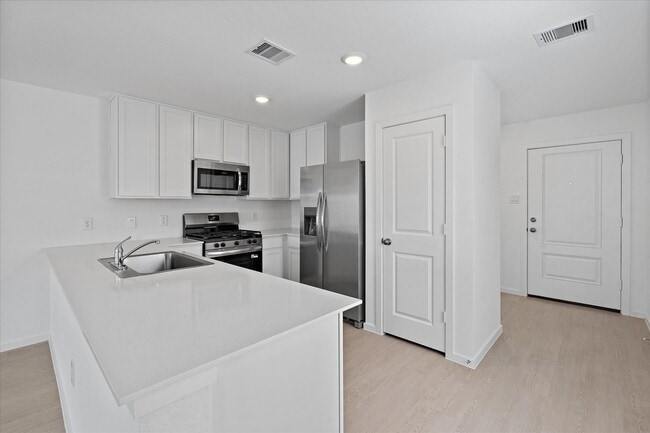 Building Photo - 28731 Texas Plns Dr