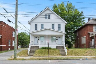 Building Photo - 941-945 E. Whittier Ave.