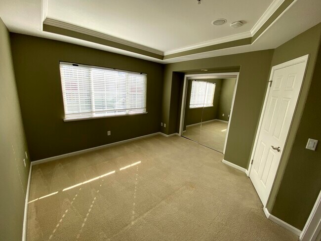 Building Photo - 624 Antioch Terrace